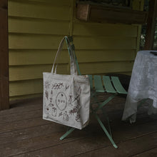Load image into Gallery viewer, W&amp;W Tote
