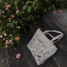 Load image into Gallery viewer, W&amp;W Tote
